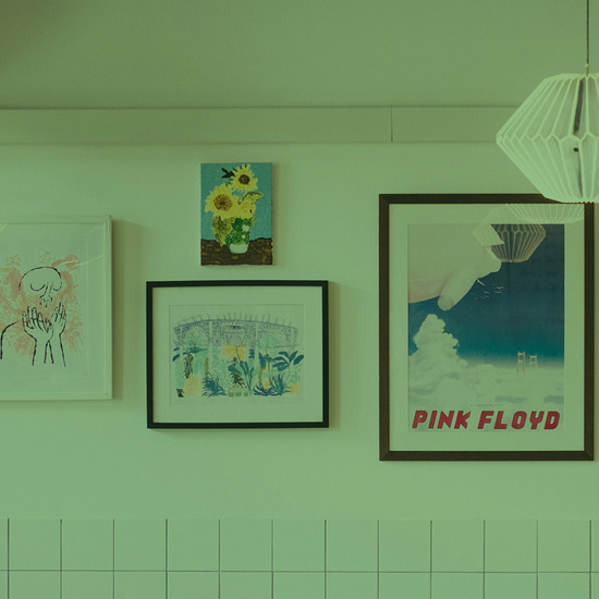 How to Create a Gallery Wall